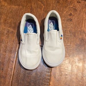White slip on Vans
